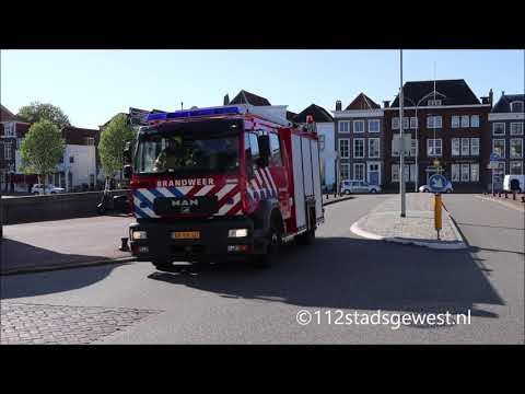 Brandweer Veere met spoed door Middelburg