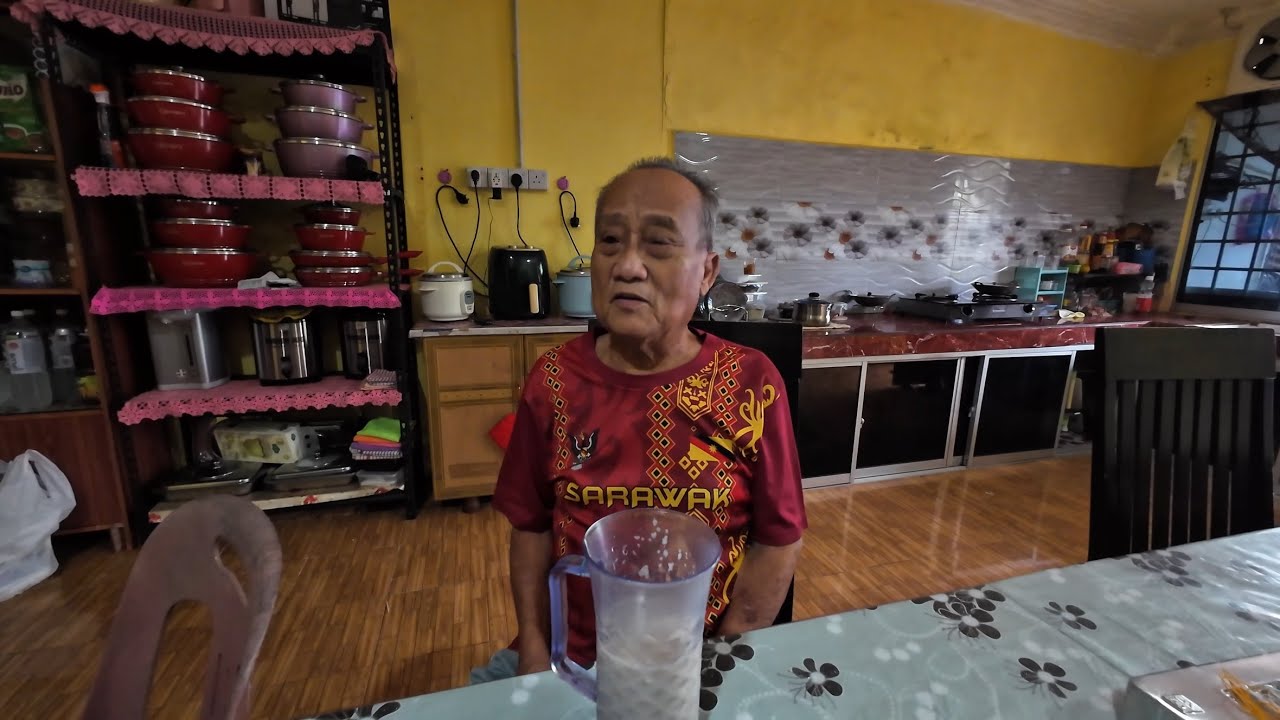 BUJANG SIGAT DENGAN NADA KECEWA SAYA TAK AJAK PERGI PASAR // KUMANG JAWAI DI KEBUN SAYUR // 