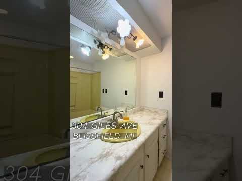 304 Giles Ave, Blissfield, MI home video tour