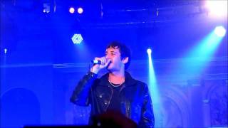 Example @ Little Noise Sessions Last Ones Standing