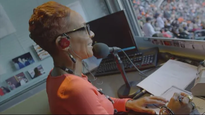 Giants Renel Brooks-Moon, Athletics  Amelia Schimm...