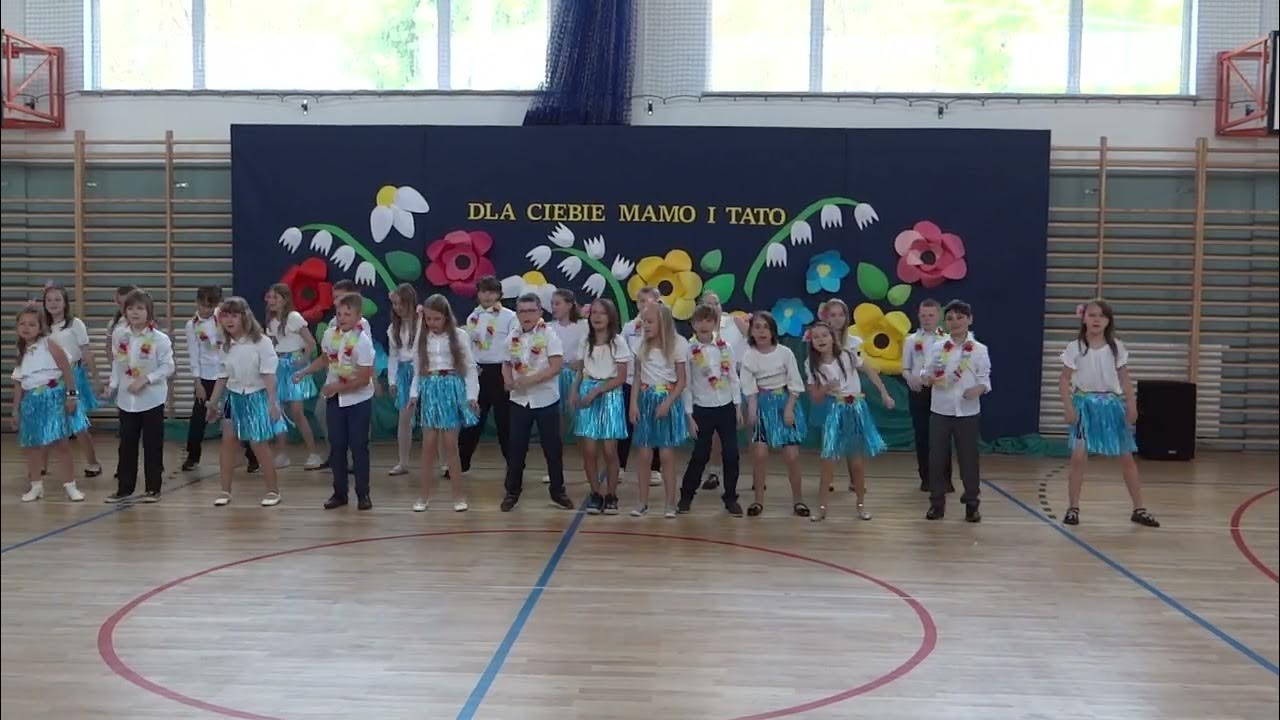 Tropiciele Z Drugiej Klasy Piosenka Tekst Występ klasy trzeciej Piosenka Belle Mamma - YouTube