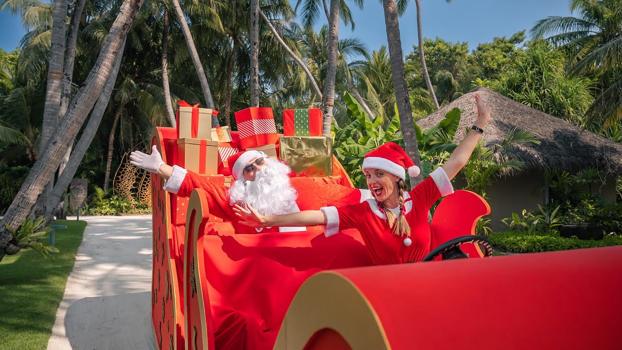 Santa's Arrival 2022 | Velaa Private Island Maldives