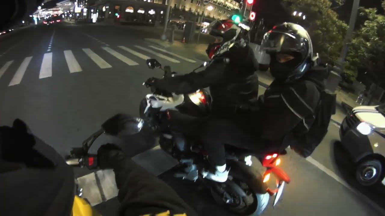 ОСТАНОВИЛ МОТОБАТ! А ГДЕ ЖЕ ЗДРАСТЕ???