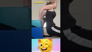 Nobody Expected This Cat Reaction 😳 / Funny Animal Fails #shorts #shortvideo #viral