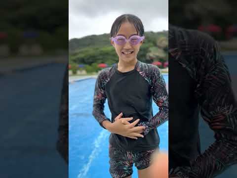 プールサイドからダイブ 終わった プール 水着 夏の思い出