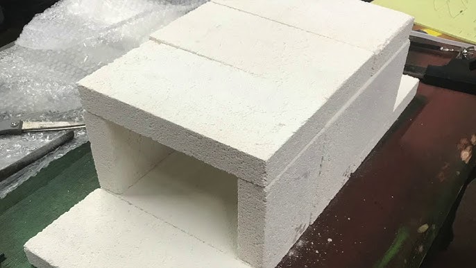 What are Refractory Bricks?