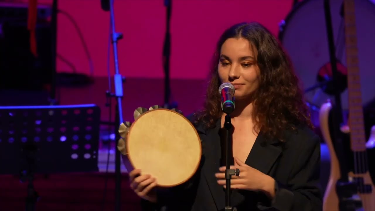 Actuación das Fillas de Cassandra na Gala aRi[t]mar 2023