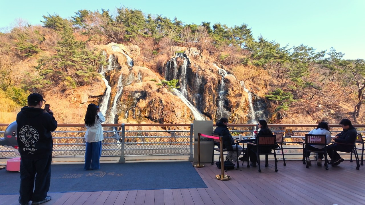 Экскурсия по Сеулу | Прогулка по районам Хонджедон и Хонындон | 4K