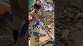 Arvind Kejriwal-Rahul Gandhi के बैनर क्यों फाड़ने लगे बच्चे? INDIA Alliance Rally | Ramleela Maidan