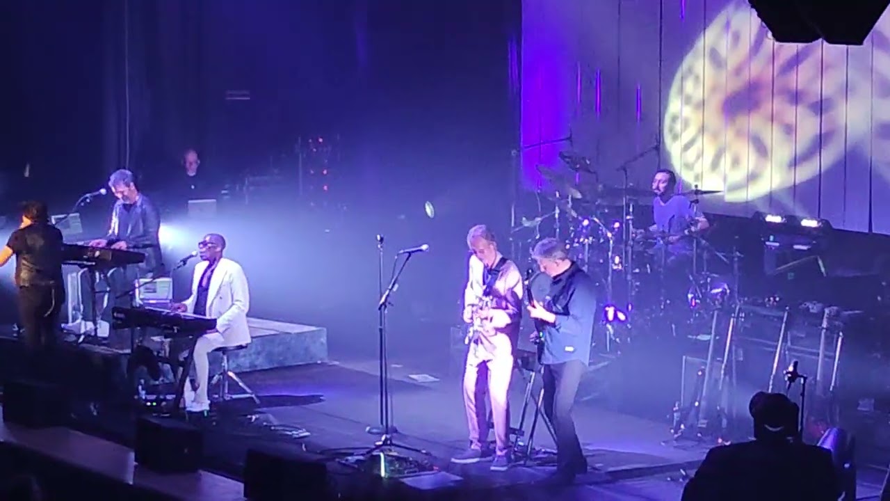 Mike and the Mechanics  The best is yet to come