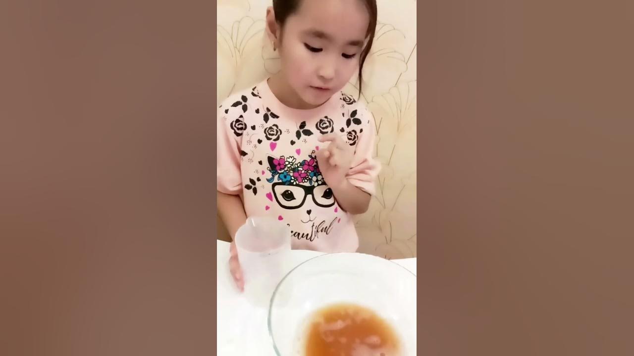 Порно отбасылық жұптар свингерлер бисексуалдар Жас отбасы досын жыныстық қатынасқа шақырды