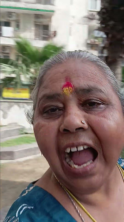 Aaj ke yoga Mein buddhon ka Hasya Aasan