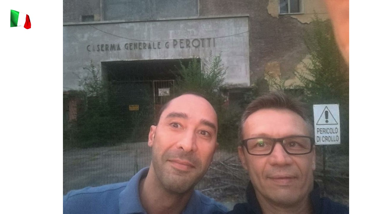 Ci vediamo davanti alla caserma