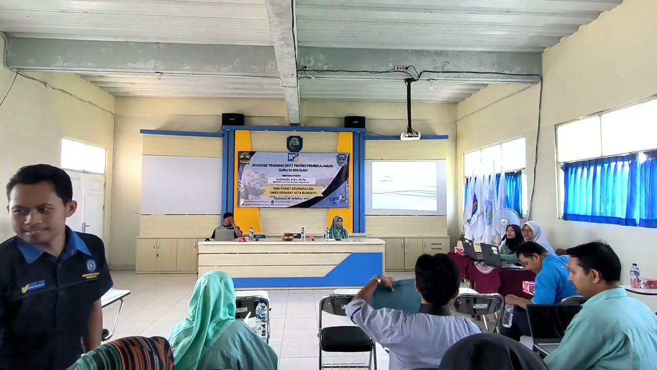 In House Training (IHT) Proses Pembelajaran Guru Di Sekolah