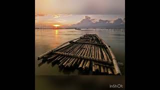 Floß4Плот4Raft4Пліт4Sal4Плыт4Сал4筏4Radeau4Σχεδία4Zattera4Flåte4Lautta4Tømmerflåde4