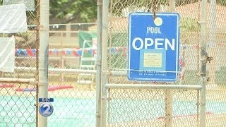 Ducks, feces staying out of pool at Kailua District Park