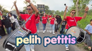 PELIH PETITIS VERSI FAMOR MANIA