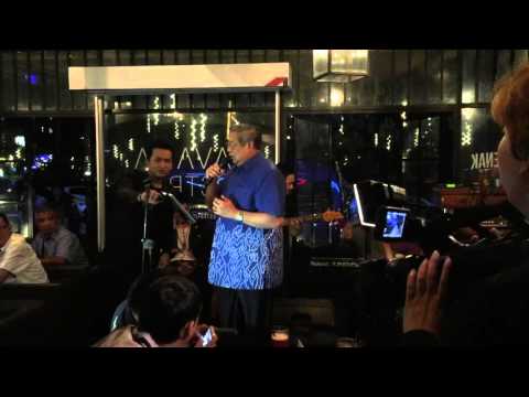 Berteman Sepi - Ungu (Bpk. SBY Ft Poinkustik Cover)