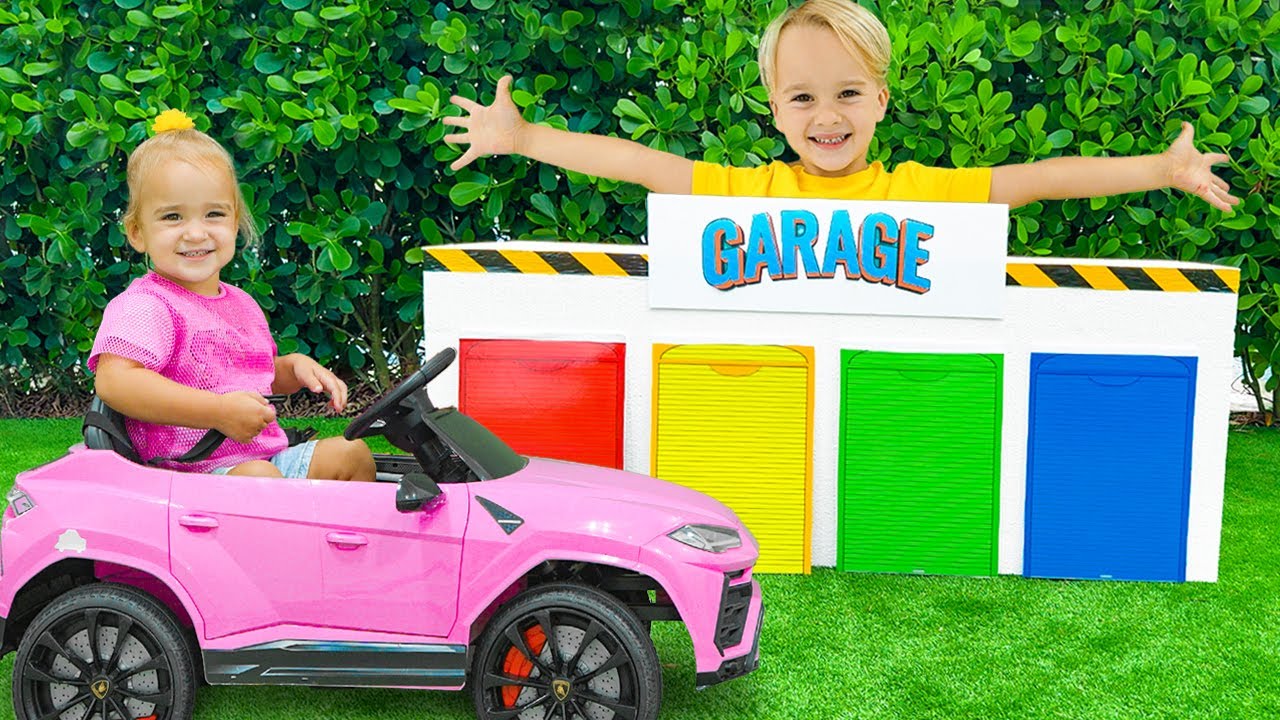 Alice hilft Chris, seine Autos zu finden.