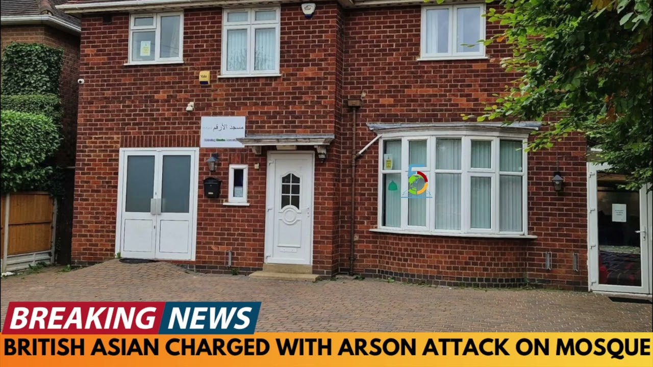 БРИТАНСКИЙ АЗИАТ ОБВИНЯЕТСЯ В ПОДЖОГЕ МЕЧЕТИ