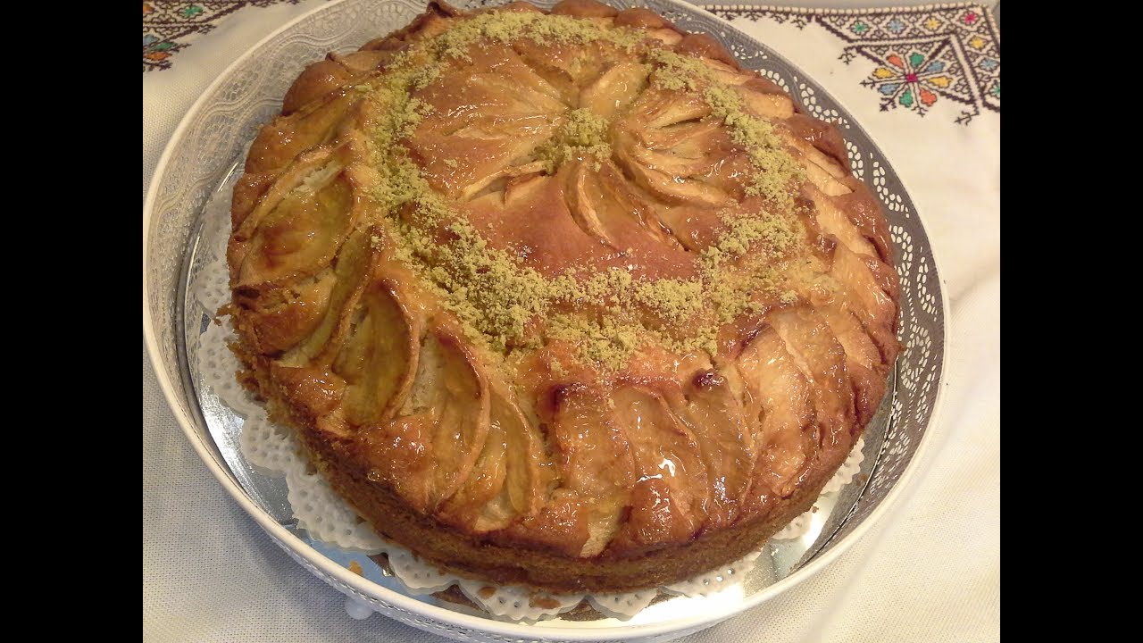 كيك عائلي بالتفاح بشكل جديد وراقي ومداق لايقاوم Cake au pommes facile