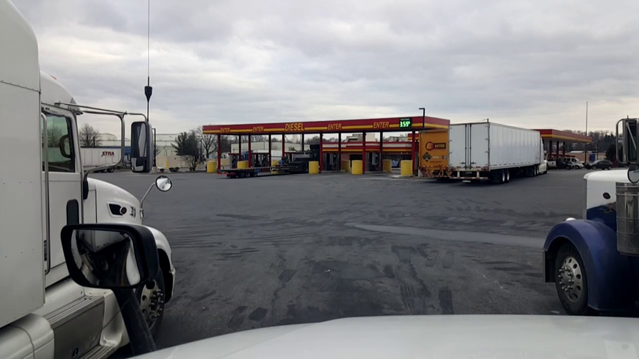 BigRigTravels LIVE! From Rutters Truck stop Mountville, Pennsylvania