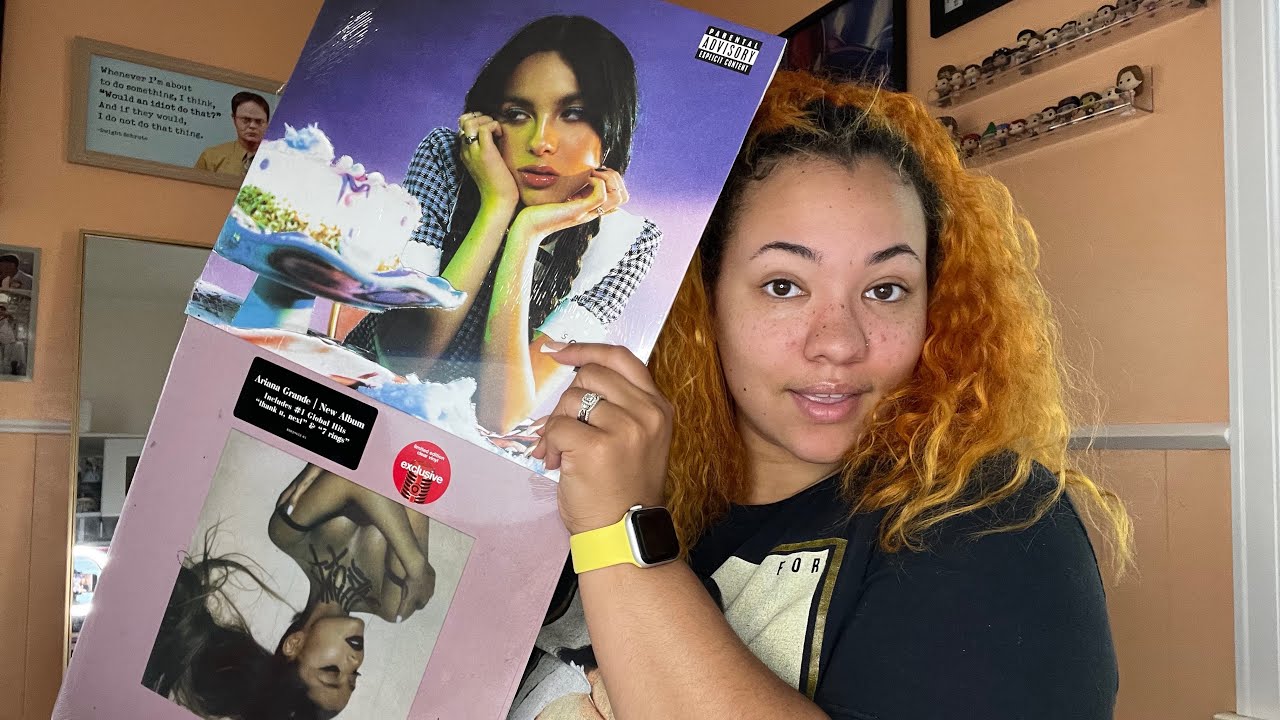 ASMR Unboxing My Vinyl Records 💌 | Tapping, Plastic Wrap Sounds, & Chaotic Energy🤣