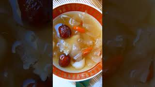 Chinese Snow Fungus Soup 雪耳糖水