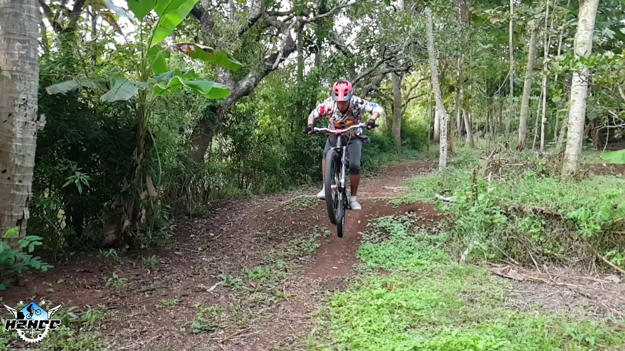 Thrill Ricochet T160 - YouTube