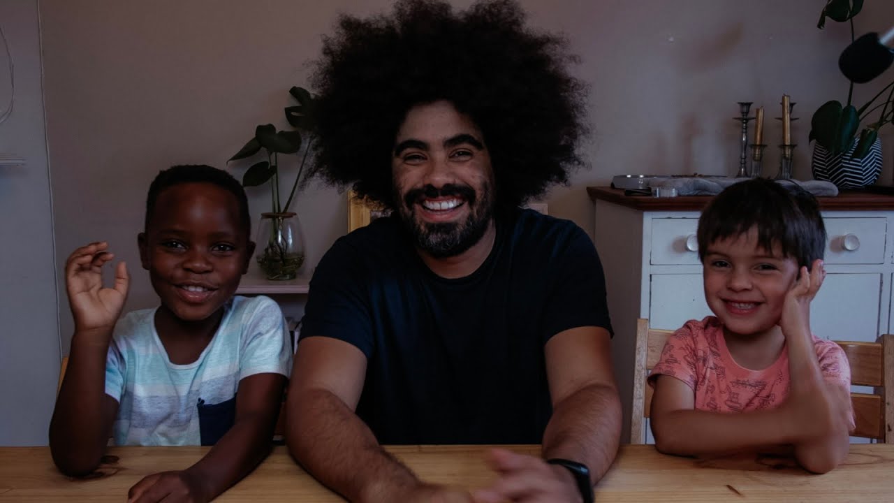 Elliot from Earth Review