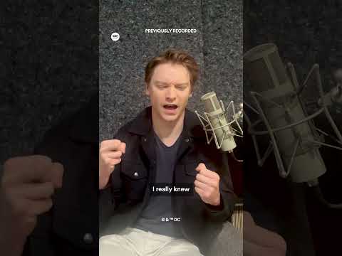 Calum Worthy aka Azrael talks prepping for the role in the new Riddler podcast