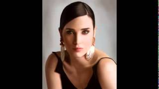 Jennifer Connelly Pretty Pictures