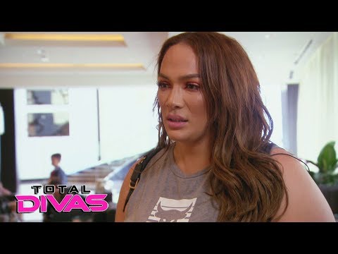 Paige says Nia Jax doesn't want to be her friend: Total Divas Preview Clip, Sept. 19, 2018