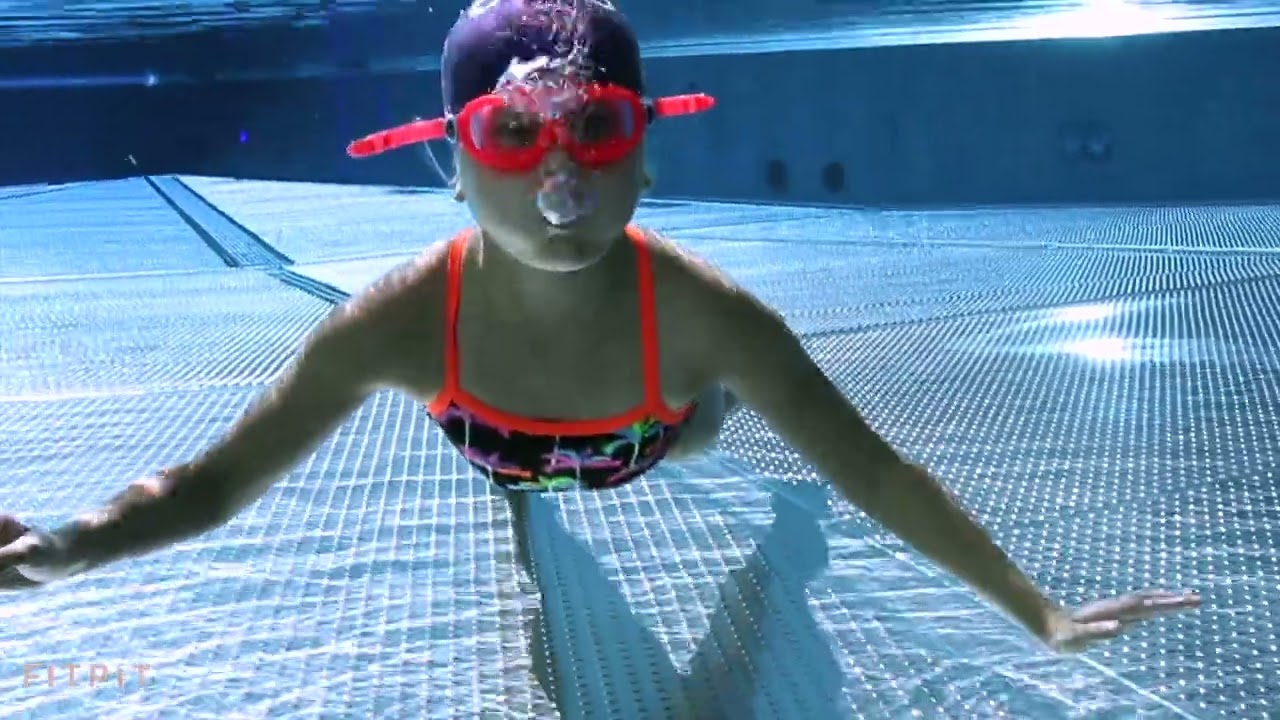 Sukellukseen valmistautuminen - kuplat veteen