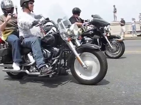 Rolling Thunder Ride #1 - Arlington Memorial Bridg...