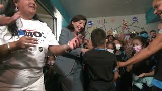 Governor Hochul Participates in Backpack Distribution with AFT President Randi Weingarten