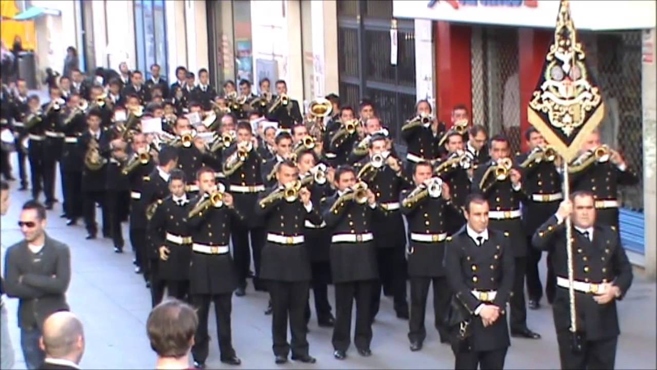 C.C Y T.T Cautivo y Santiago Apostol en Sevilla