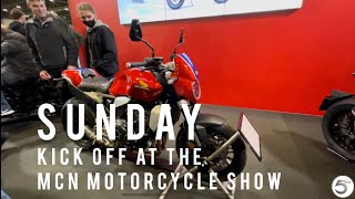 5Four  - Come over on the Honda stand for a browse
