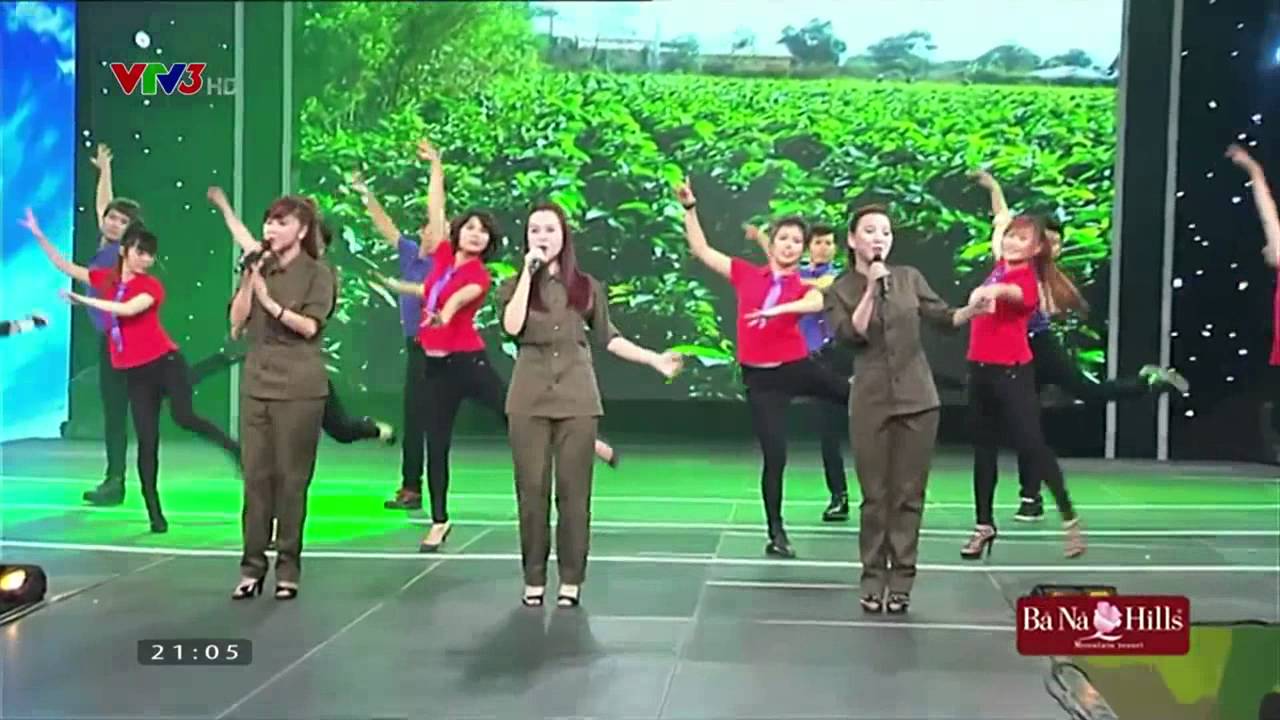 Em Ở Nông Trường Em Ra Biên Giới - Mắt Ngọc