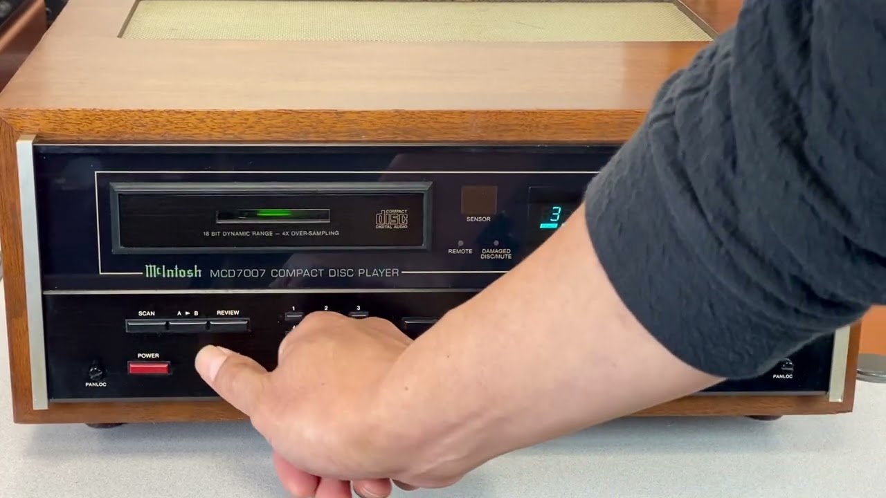 Mcintosh MCD 7007 CDP Vintage single-disc  For Sale | Audiogon