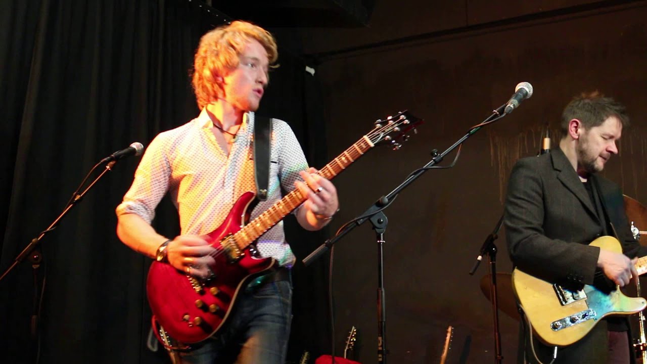 Coolham Supergroup - I Wonder Who - Coolham Village Hall - October 2015