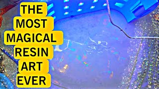 видео: 🪄 Посмотрите, как я создаю ГОЛОГРАФИЧЕСКОЕ ИСКУССТВО с помощью УФ-смолы! картинка: 🪄 Посмотрите, как я создаю ГОЛОГРАФИЧЕСКОЕ ИСКУССТВО с помощью УФ-смолы!