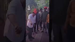 Namozgohga Sigir Peshobini Tokishdi