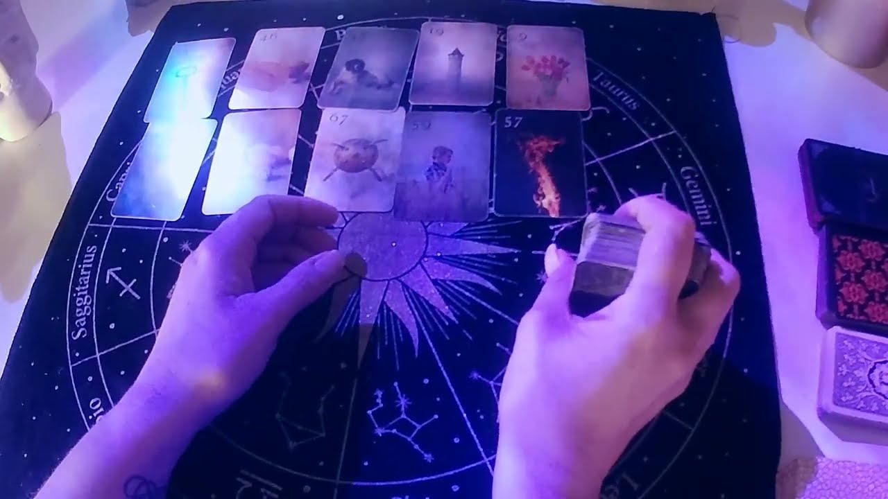 Wie denkt jemand über Dich🧠❓ Was wird gefühlt🌊❓ Wie würde hier jemand gerne mit dir weiter machen🦶🏽❓