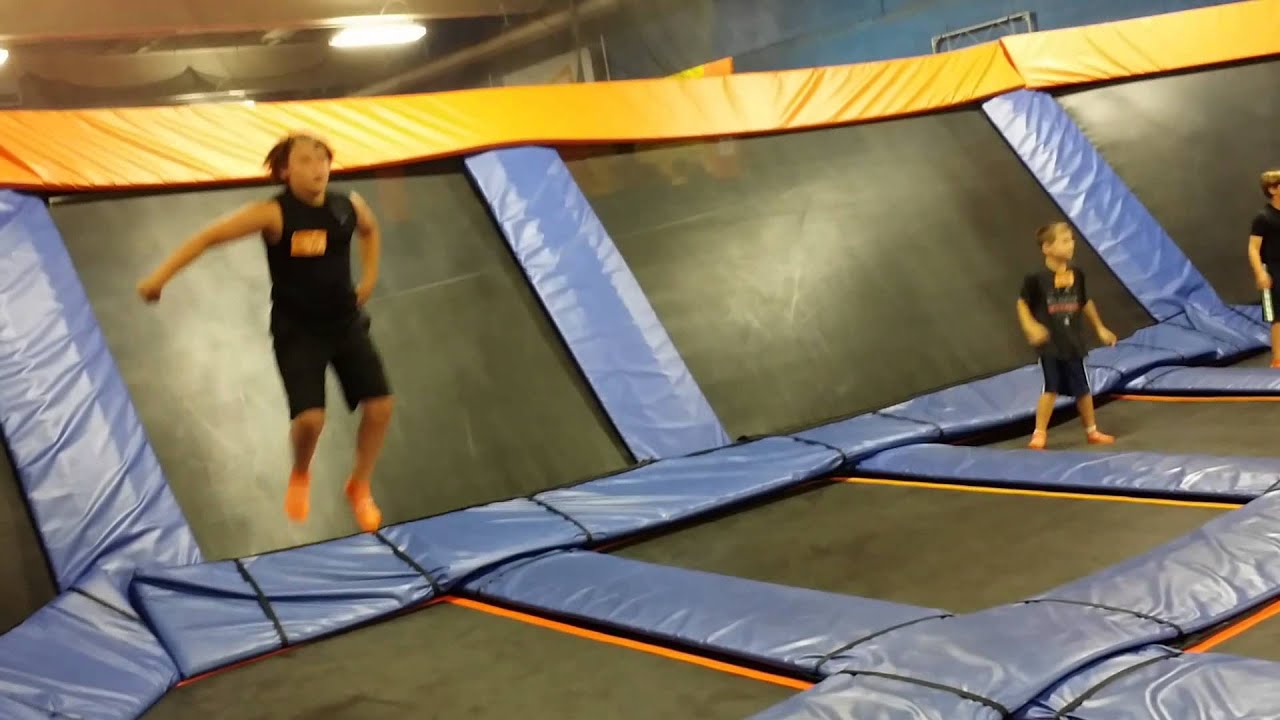 WHAT IS SKY ZONE - YouTube