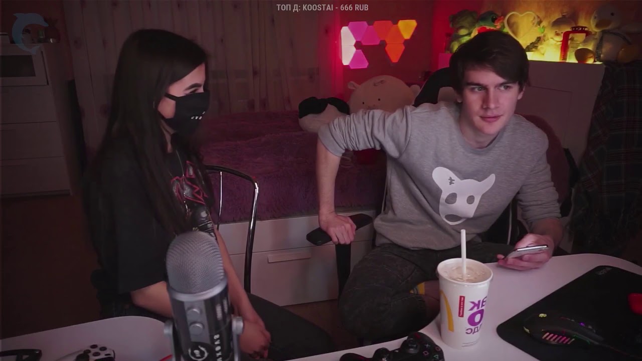 Братишкин засмущался :3