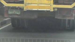 Road Trip Scene 1: Street Magic - The Floating 14-Wheeler