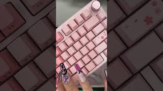 EPOMAKER TH80 V2 PRO - клавиатура с экранчиком и кремовым тайпингом