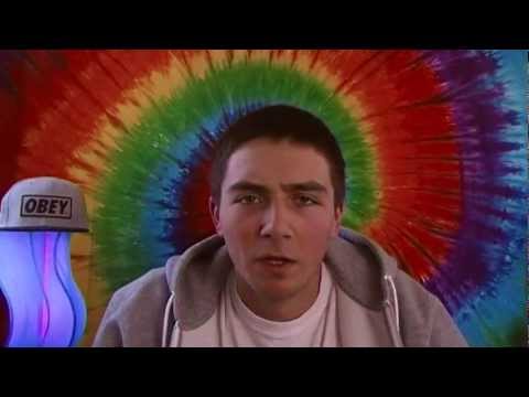 The Redbox Review with Fuzzamuzza